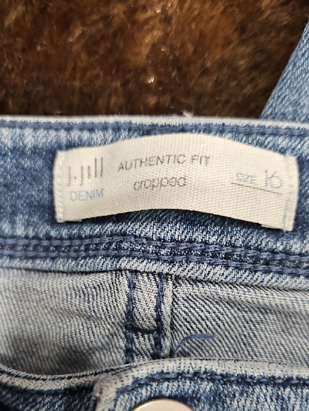J•Jill Women’s Light Blue Embroidered Jeans. Size 16. Inseam 23". Rise 10" - Picture 2 of 4